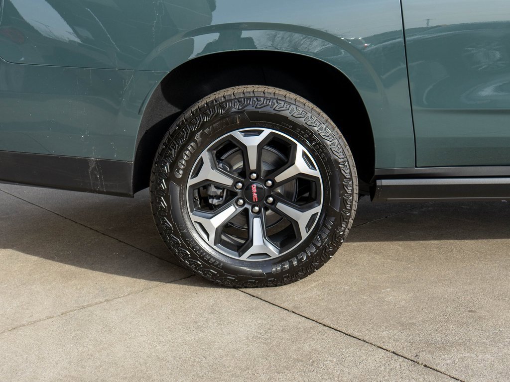 New 2026 GMC Yukon XL AT4 w/ AT4 Premium Package image 35