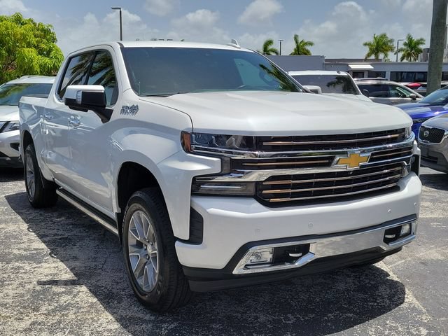 Used 2020 Chevrolet Silverado 1500 High Country w/ Technology Package RWD image 2