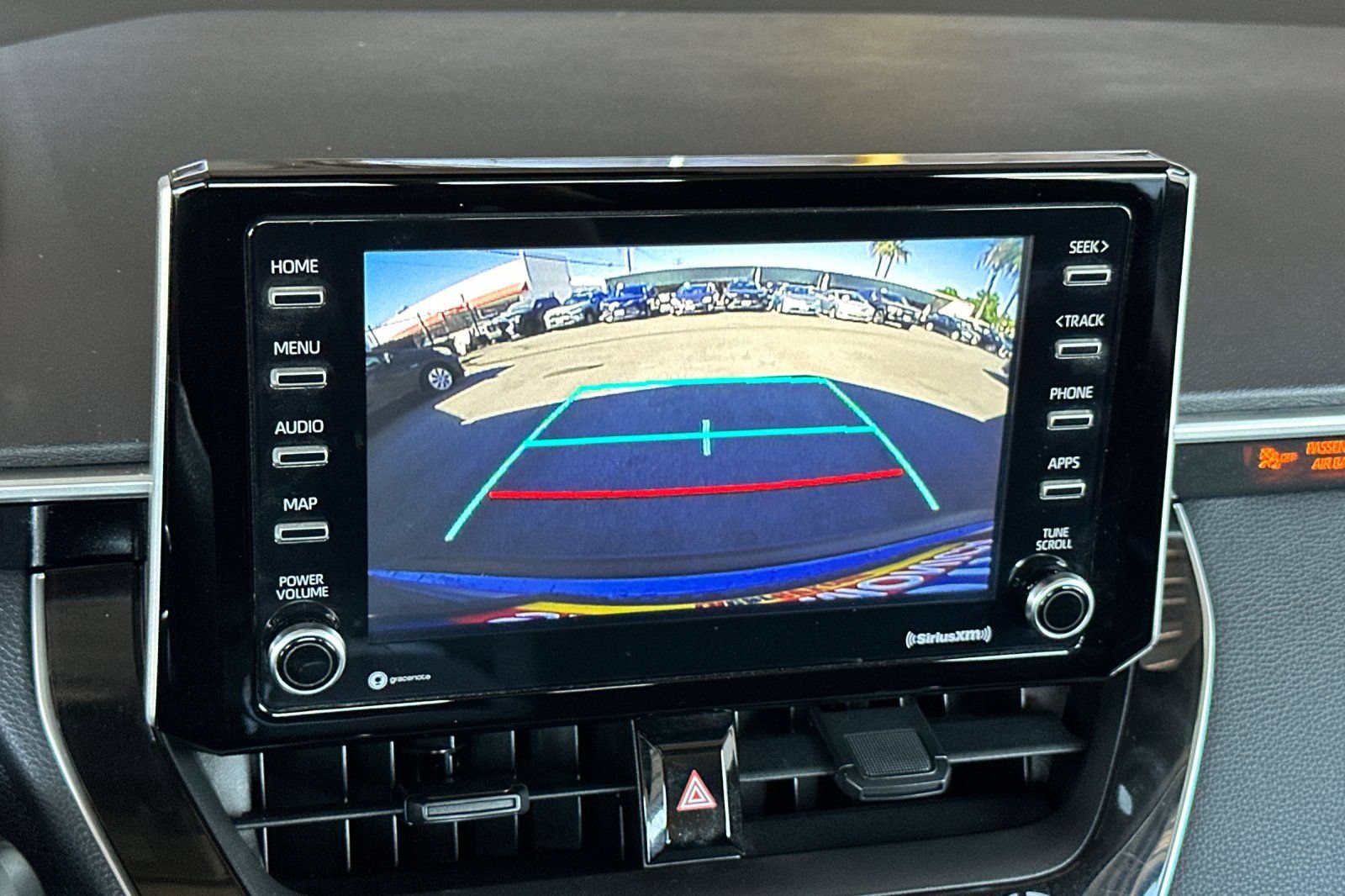 Used 2021 Toyota Corolla LE w/ Carpet Mat Package (TMS) FWD image 19