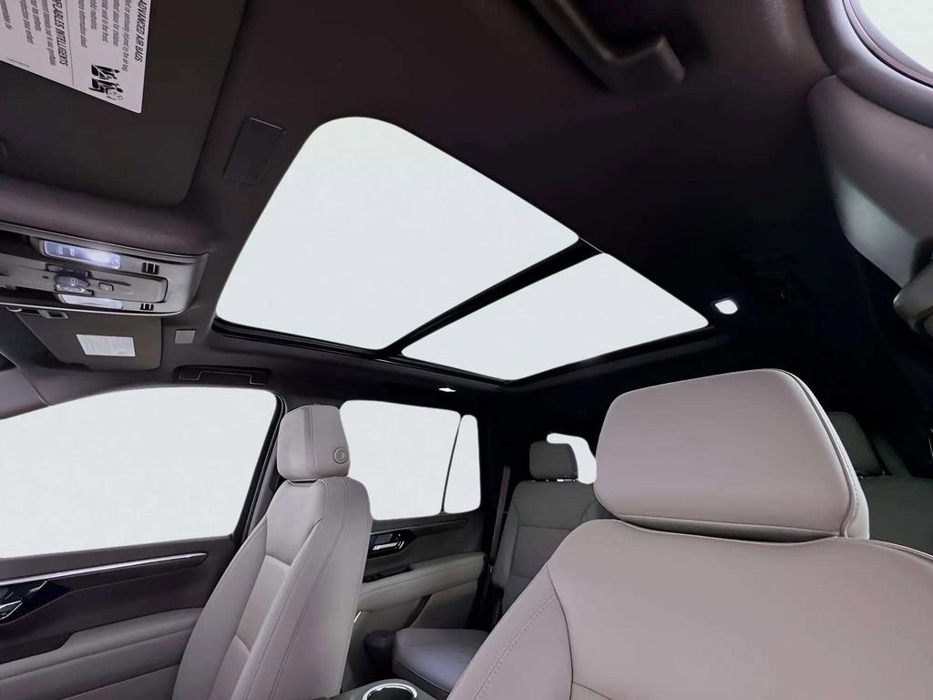 Used 2025 Chevrolet Tahoe Z71 w/ Comfort Package image 20