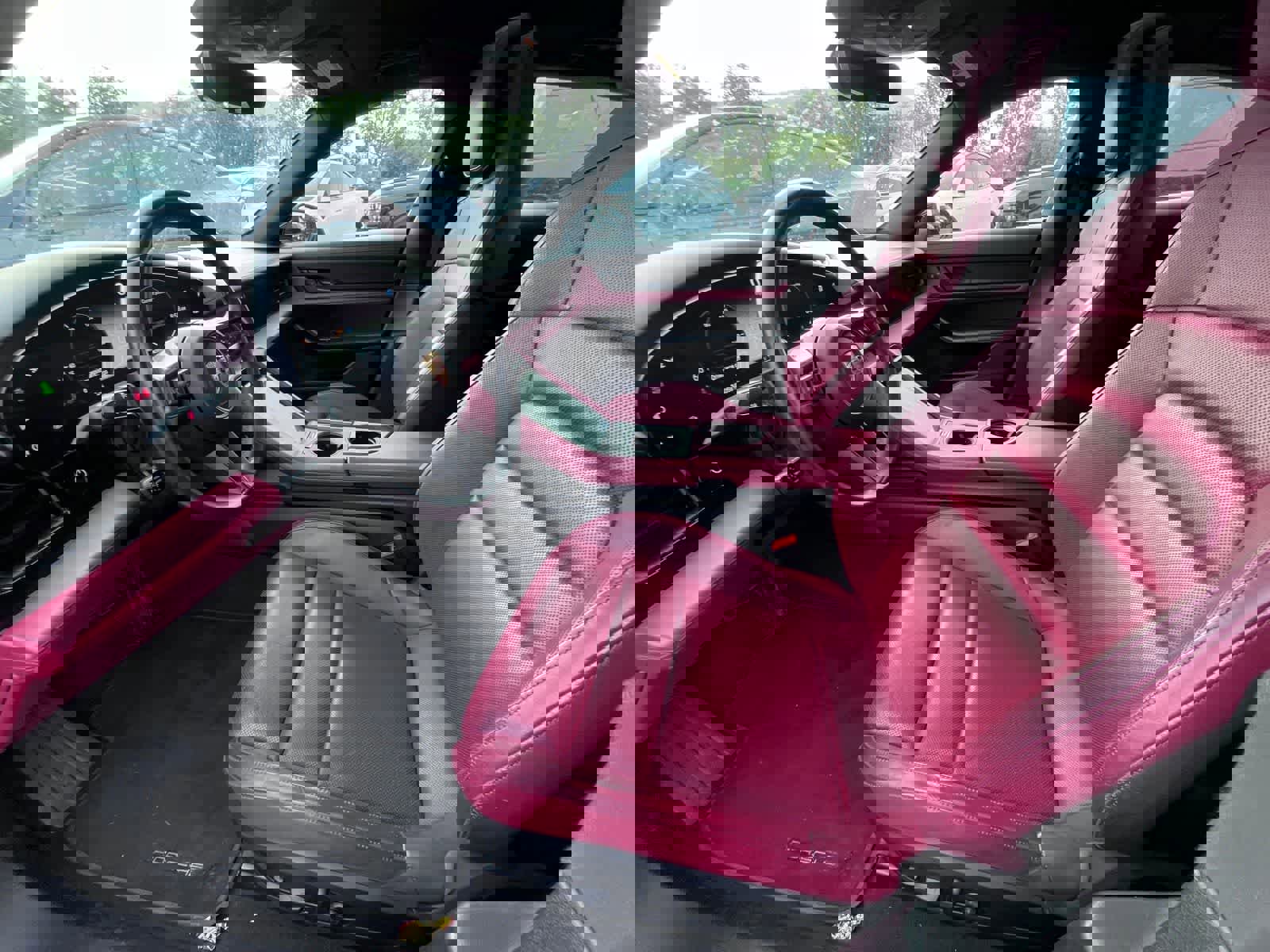 Used 2022 Porsche Taycan 4S image 7