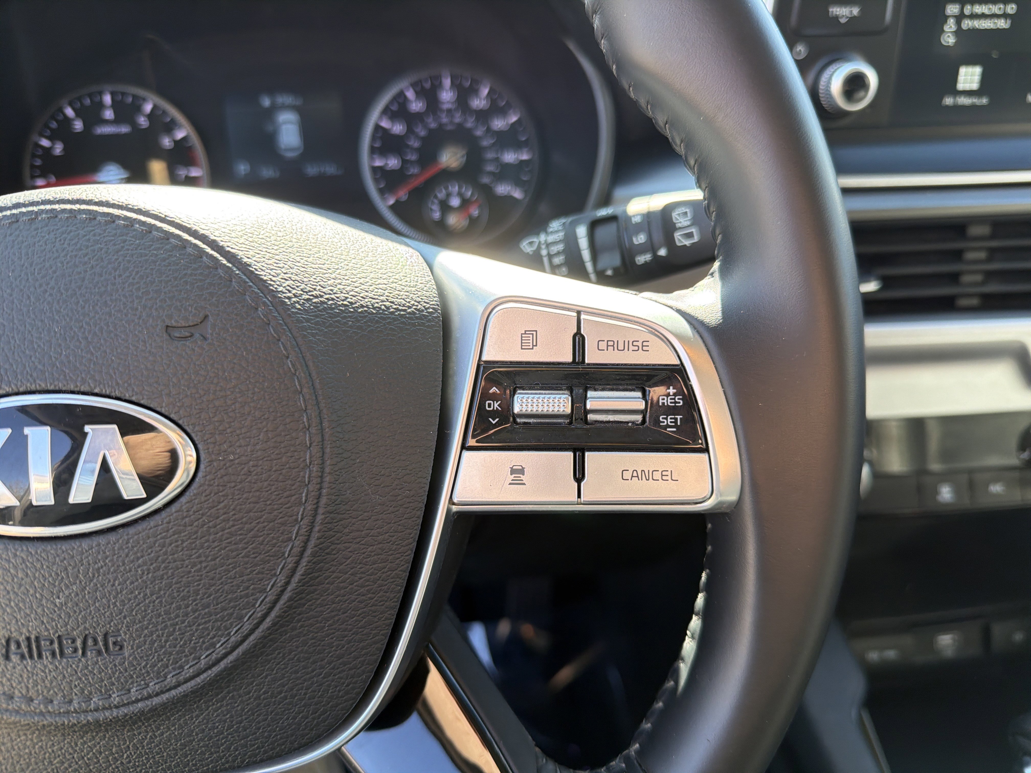 Used 2020 Kia Telluride LX image 31