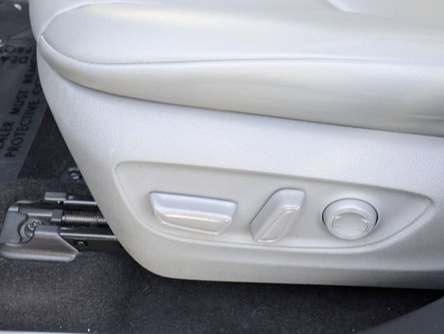 Used 2023 Toyota Highlander XLE image 24