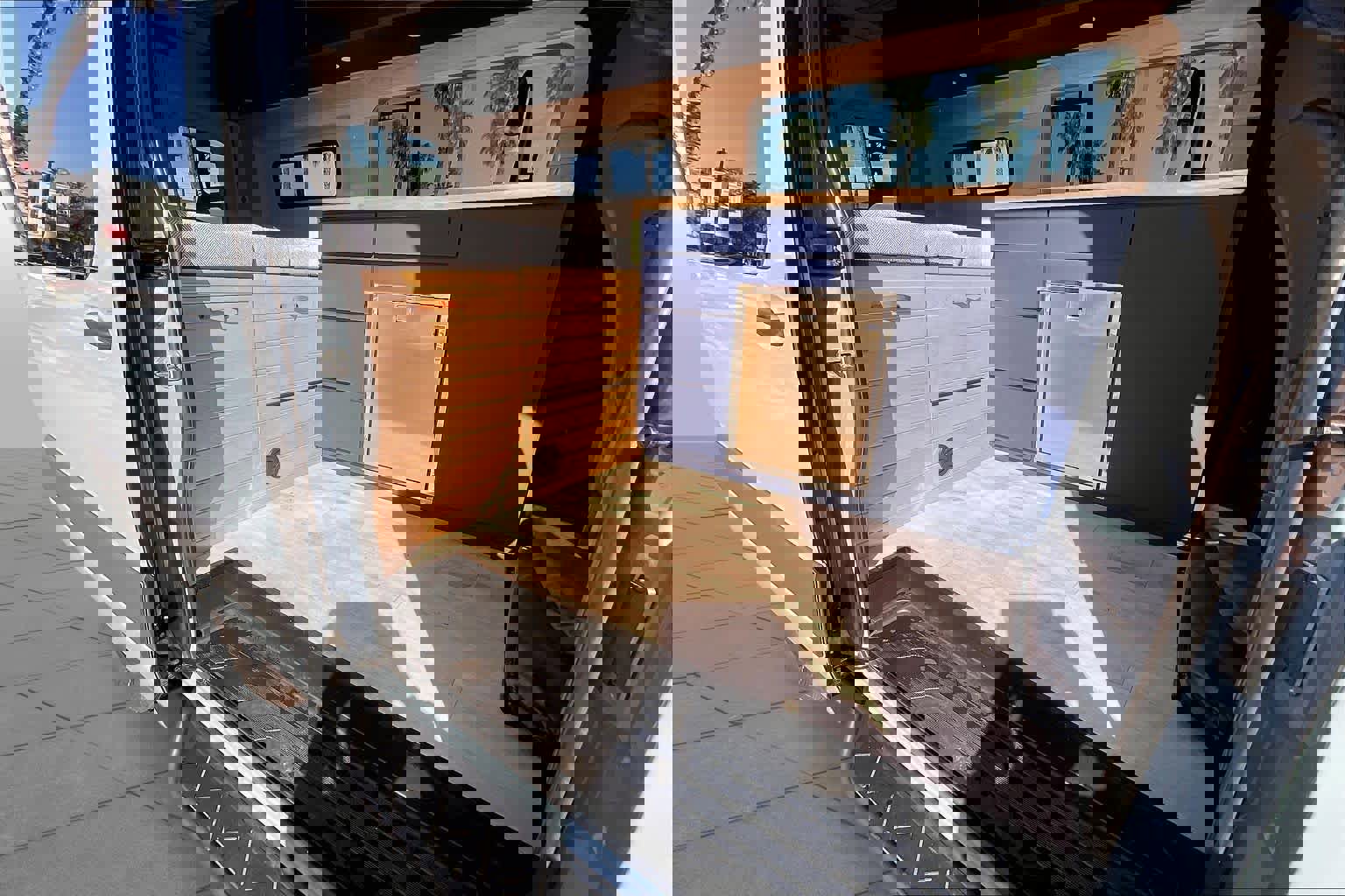 Used 2021 Mercedes-Benz Sprinter 2500 image 20