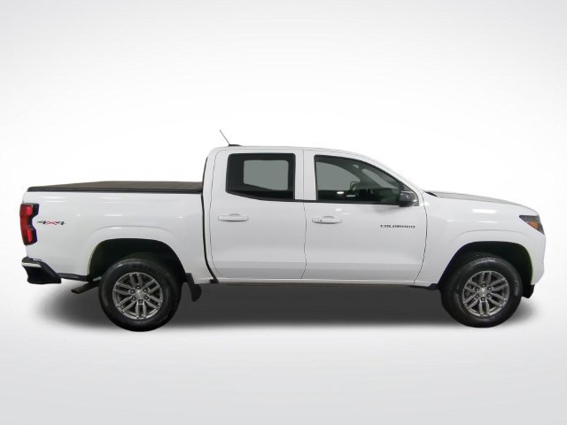 Used 2025 Chevrolet Colorado LT w/ Advanced Trailering Package AWD/4WD image 37
