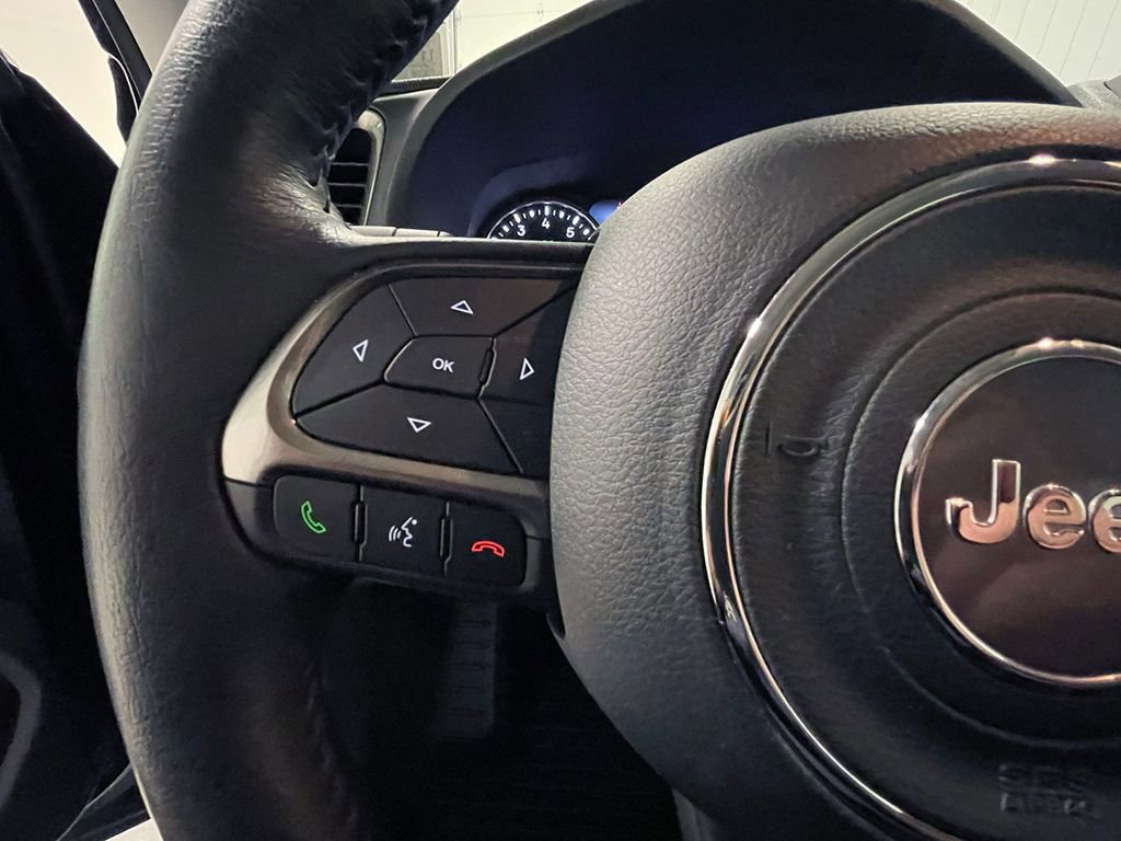 Used 2021 Jeep Renegade Limited image 35