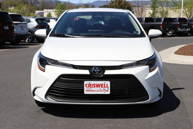 Used 2025 Toyota Corolla LE FWD image 7