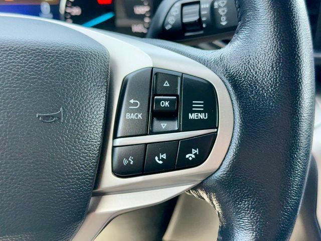 Used 2022 Ford Explorer XLT AWD/4WD image 18