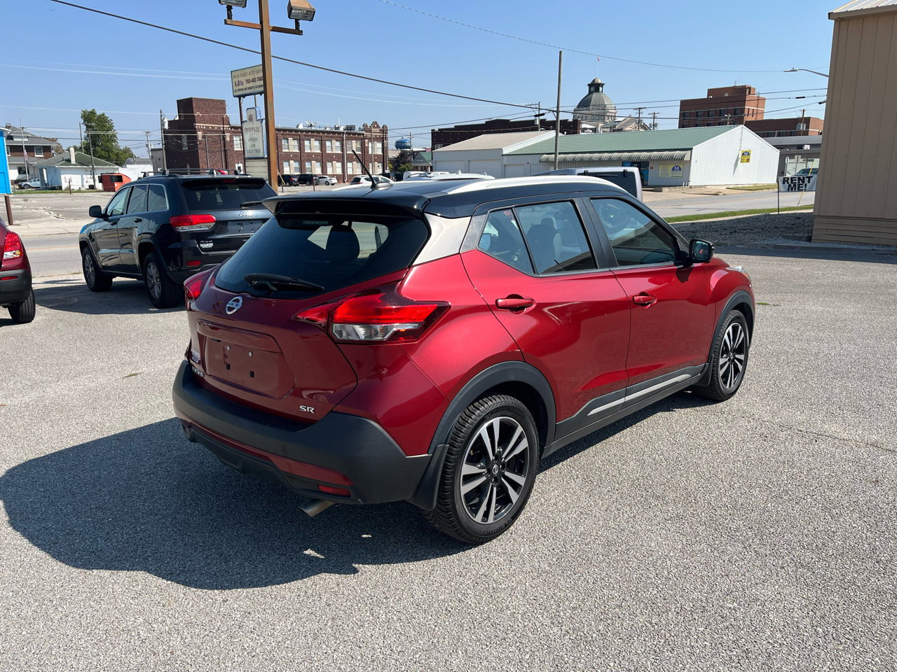 Used 2019 Nissan Kicks SR w/ SR Premium Package image 3