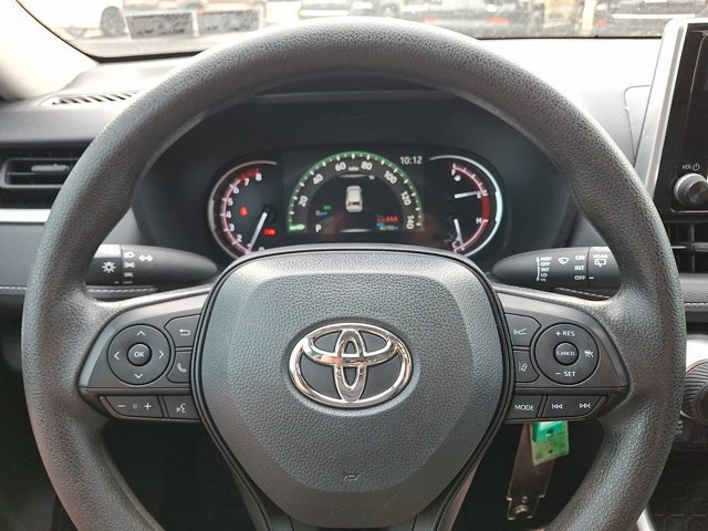 Used 2023 Toyota RAV4 LE FWD image 22