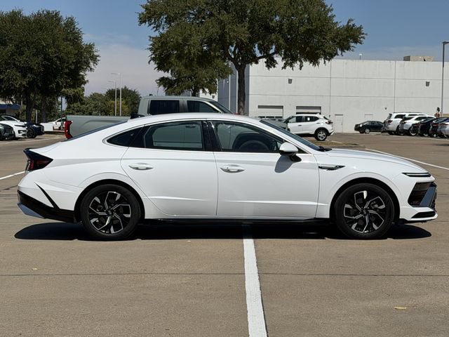 Used 2025 Hyundai Sonata SEL FWD image 3