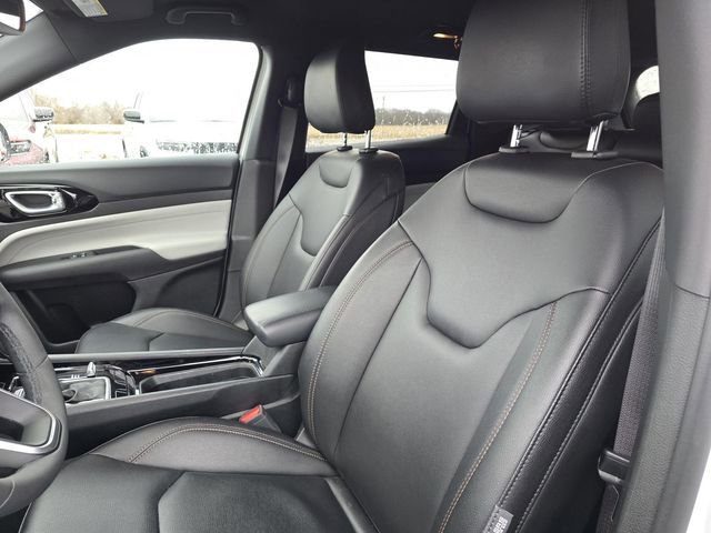 Used 2024 Jeep Compass Limited image 12