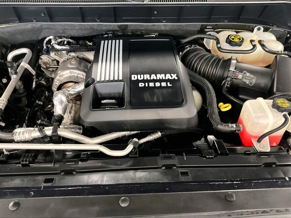 Used 2022 Chevrolet Silverado 1500 LT AWD/4WD image 28