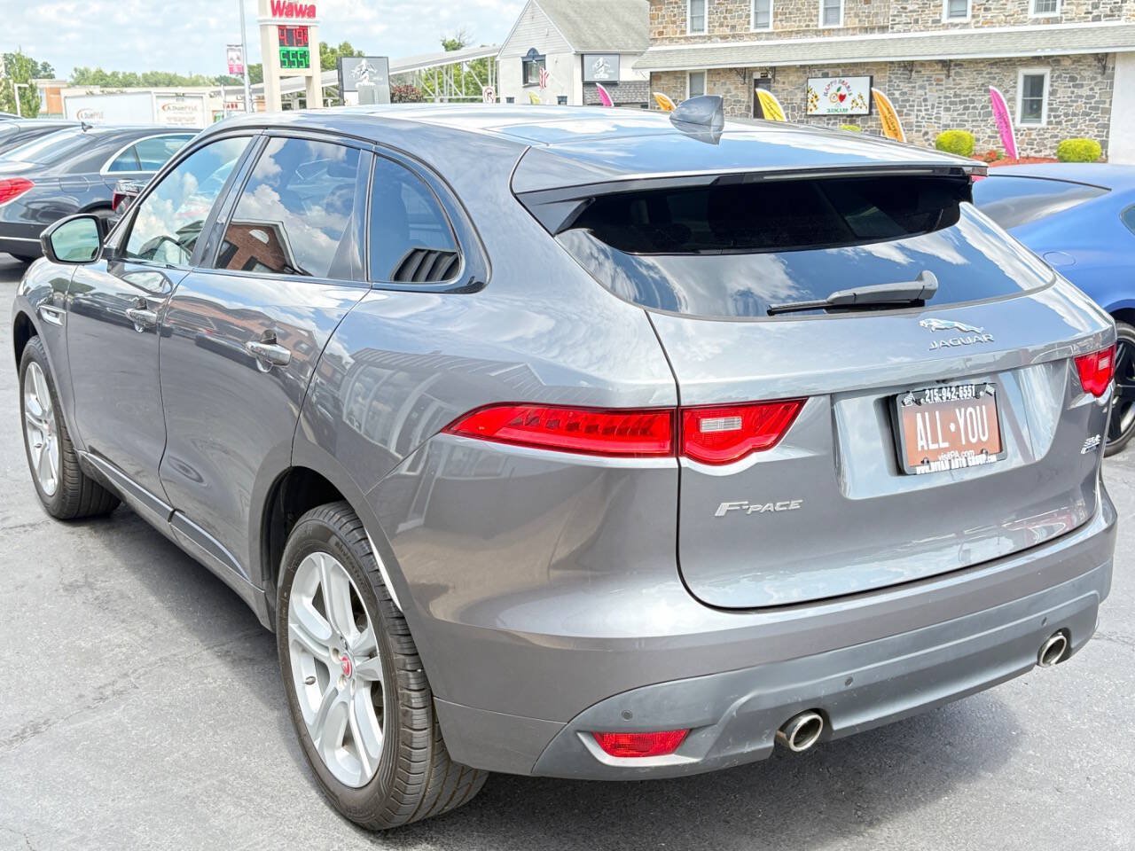 Used 2017 Jaguar F-PACE R-Sport AWD/4WD image 5