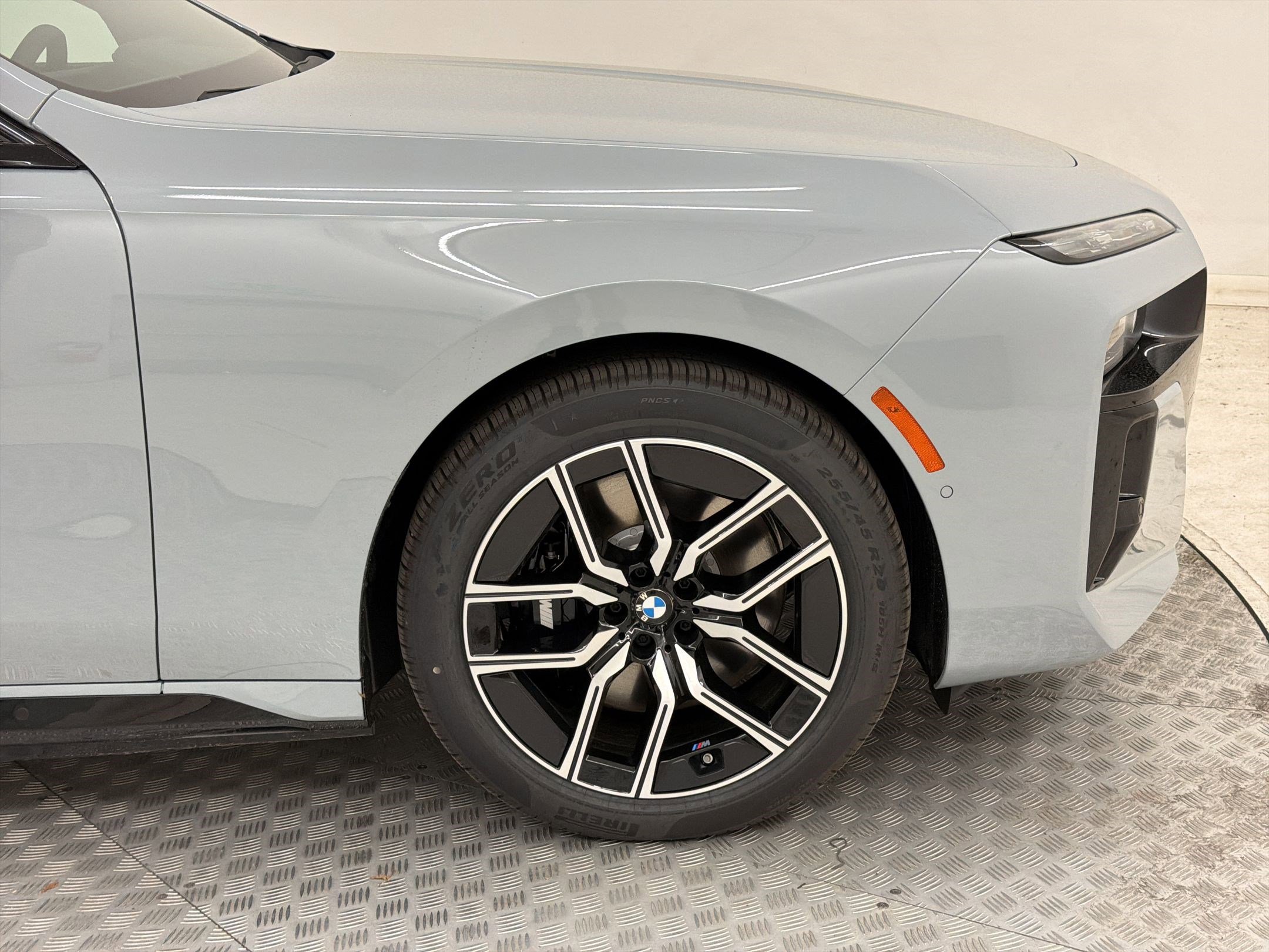New 2026 BMW i7 xDrive60 w/ Executive Package AWD/4WD image 12