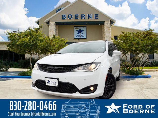Used 2020 Chrysler Pacifica Touring-L w/ Advanced Safetytec Group image 1