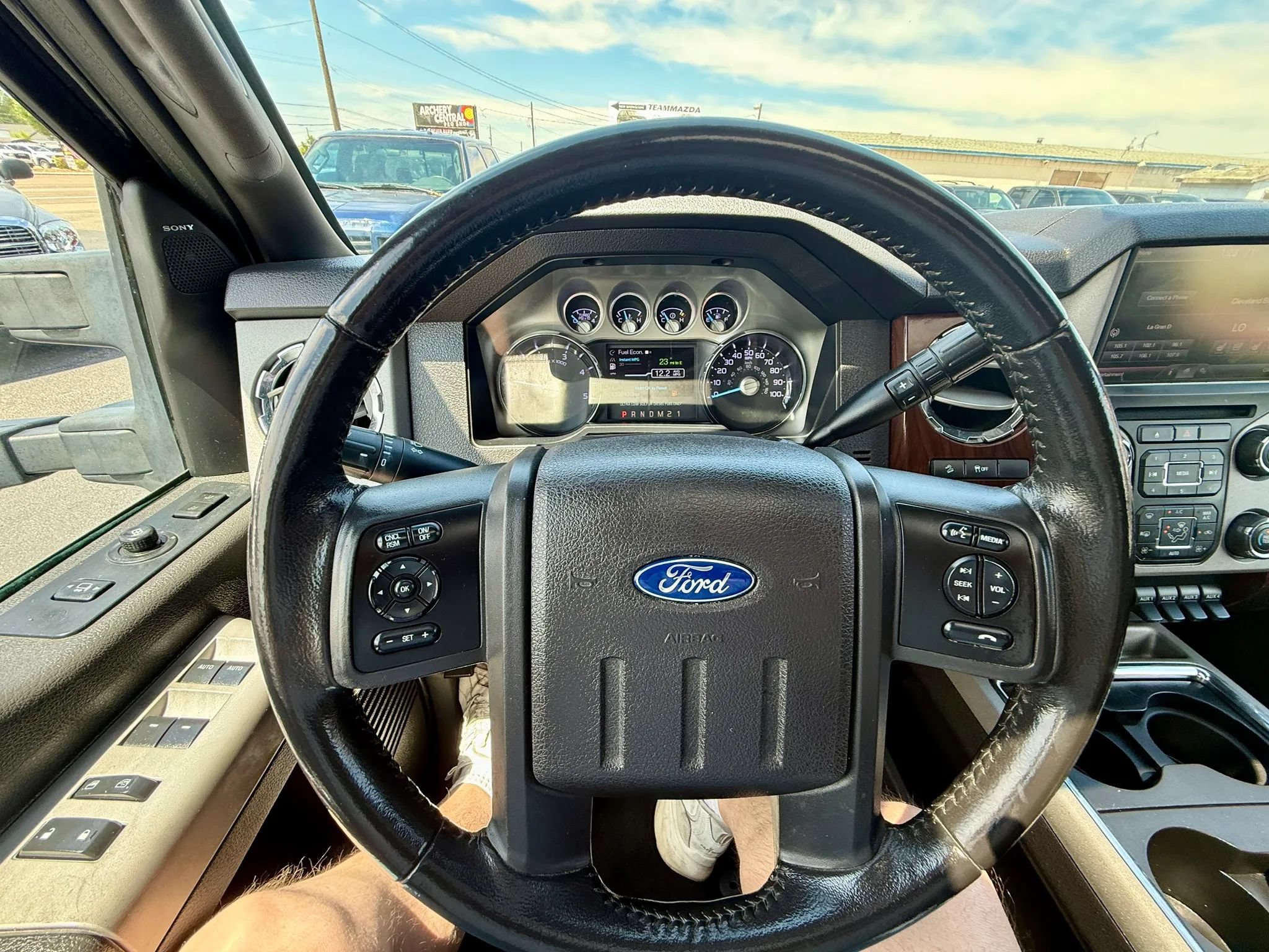 Used 2014 Ford F250 Lariat w/ Lariat Ultimate Package AWD/4WD image 10