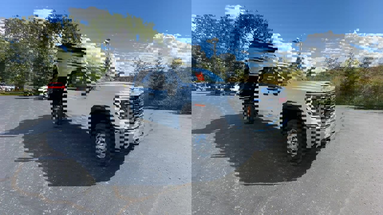 New 2025 GMC Sierra 3500 Pro w/ Convenience Package image 2