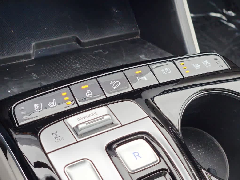 Used 2023 Hyundai Tucson Limited image 16