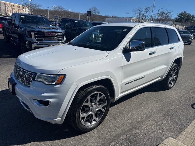 Used 2020 Jeep Grand Cherokee Overland image 3