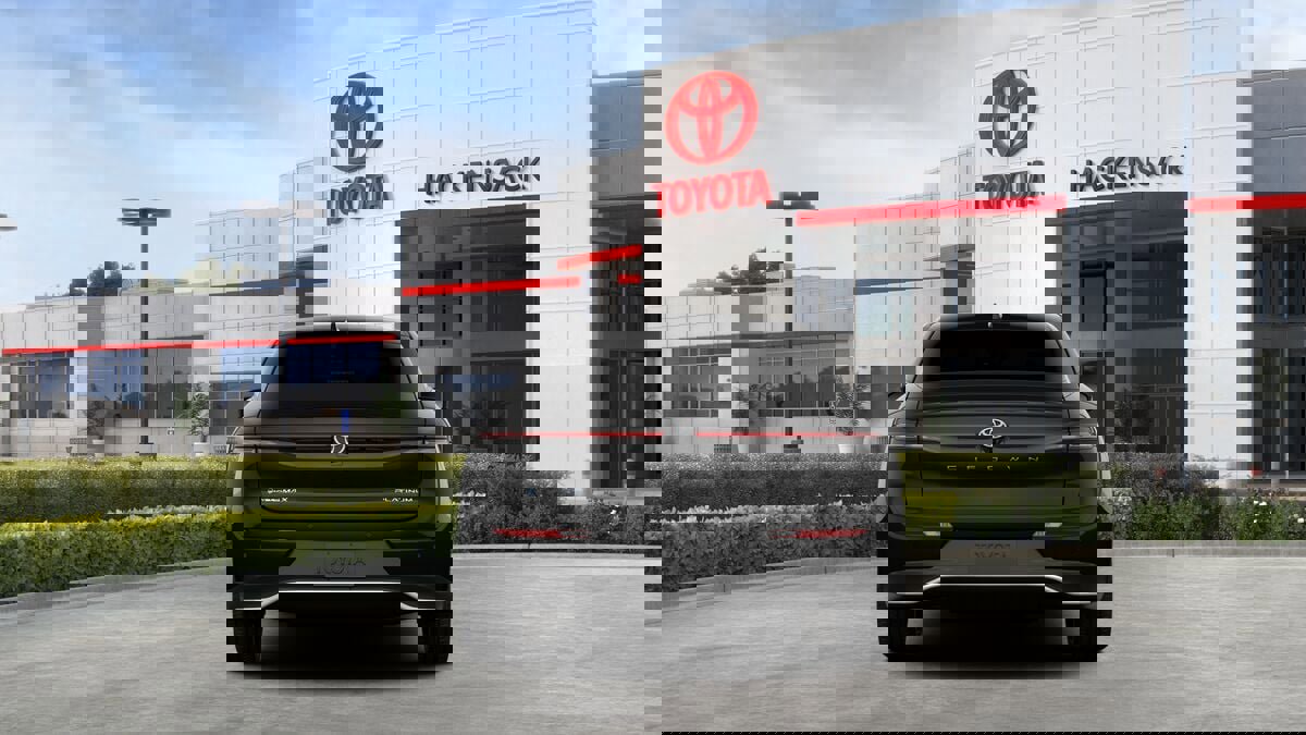 New 2026 Toyota Crown Platinum image 8