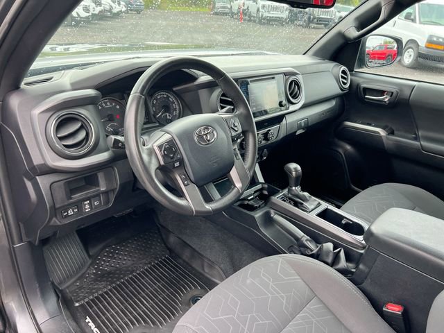 Used 2019 Toyota Tacoma TRD Off-Road w/ Technology Package AWD/4WD image 10