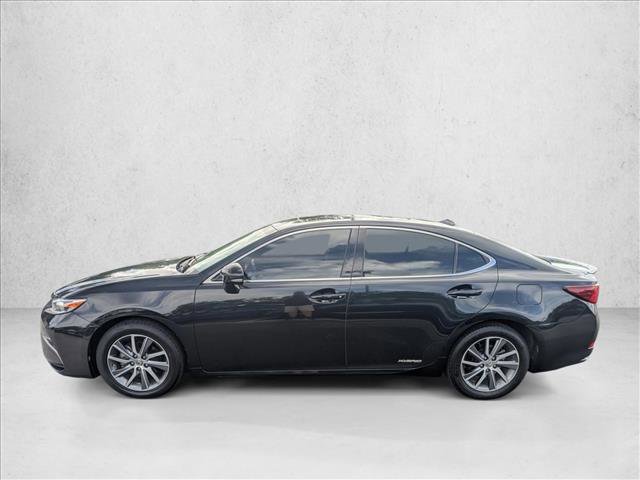 Used 2017 Lexus ES 300h w/ Navigation System Package image 8