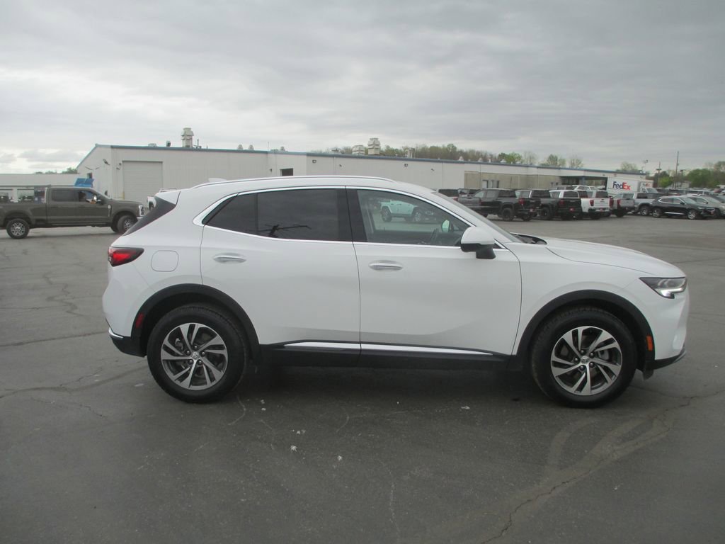 Used 2023 Buick Envision Essence image 5