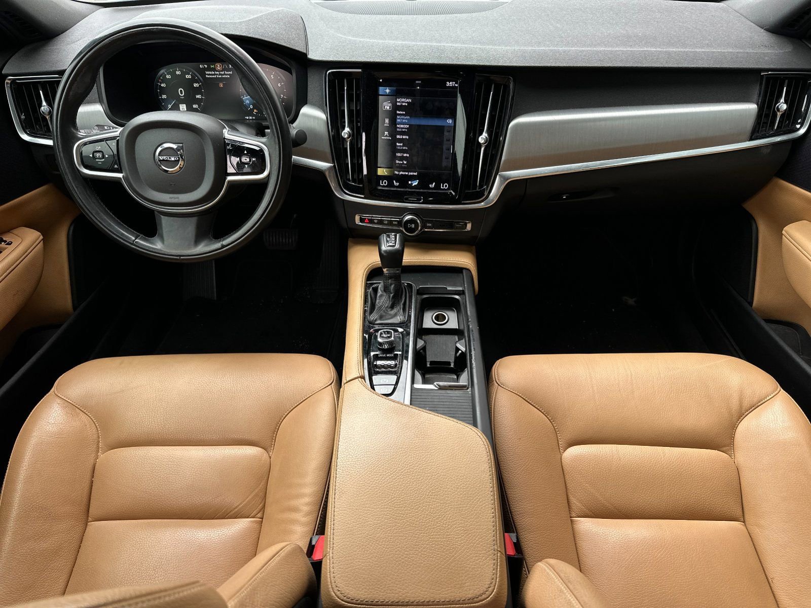 Used 2017 Volvo S90 T6 Momentum w/ Vision Package image 12
