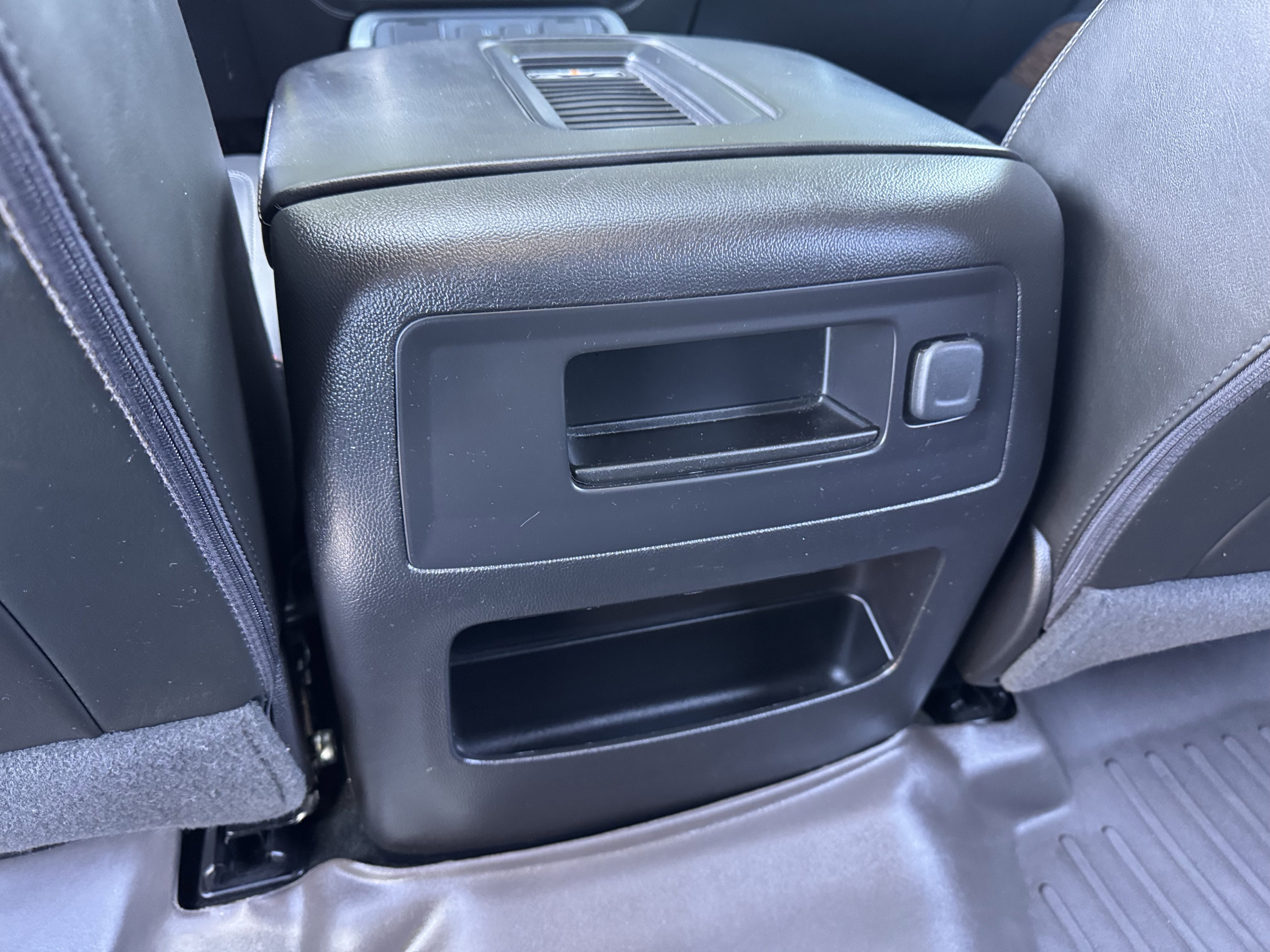 Used 2017 GMC Sierra 1500 Denali w/ Denali Ultimate Package AWD/4WD image 18