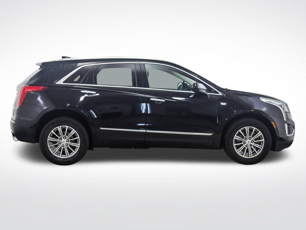 Used 2017 Cadillac XT5 Luxury w/ Driver Awareness Package AWD/4WD image 6
