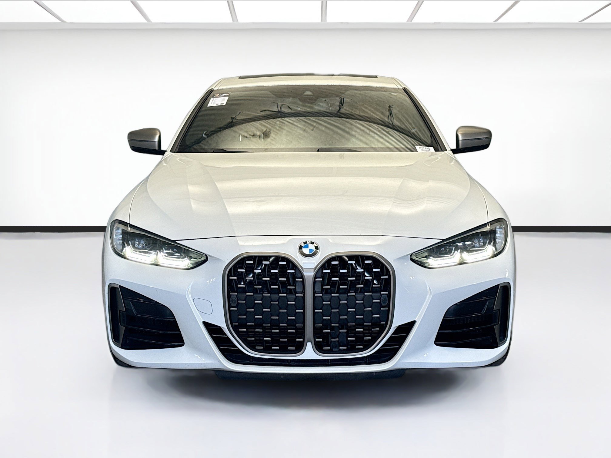 Used 2023 BMW M440i Coupe image 2