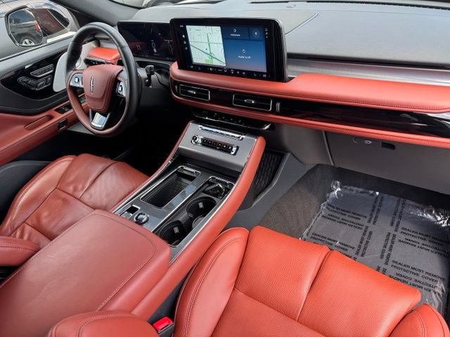 Used 2025 Lincoln Aviator Reserve w/ Equipment Group 201A AWD/4WD image 31