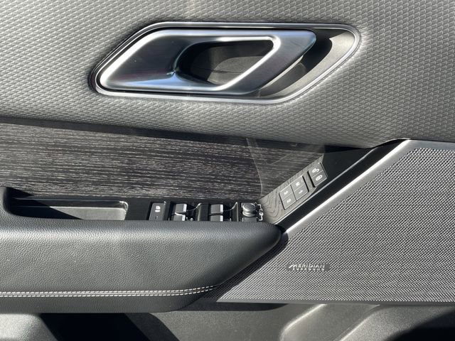 Used 2020 Land Rover Range Rover Velar R-Dynamic S image 22