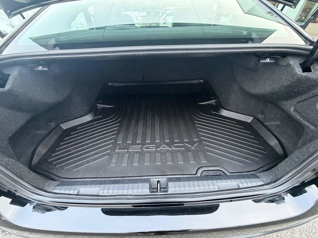 Used 2025 Subaru Legacy Limited image 12