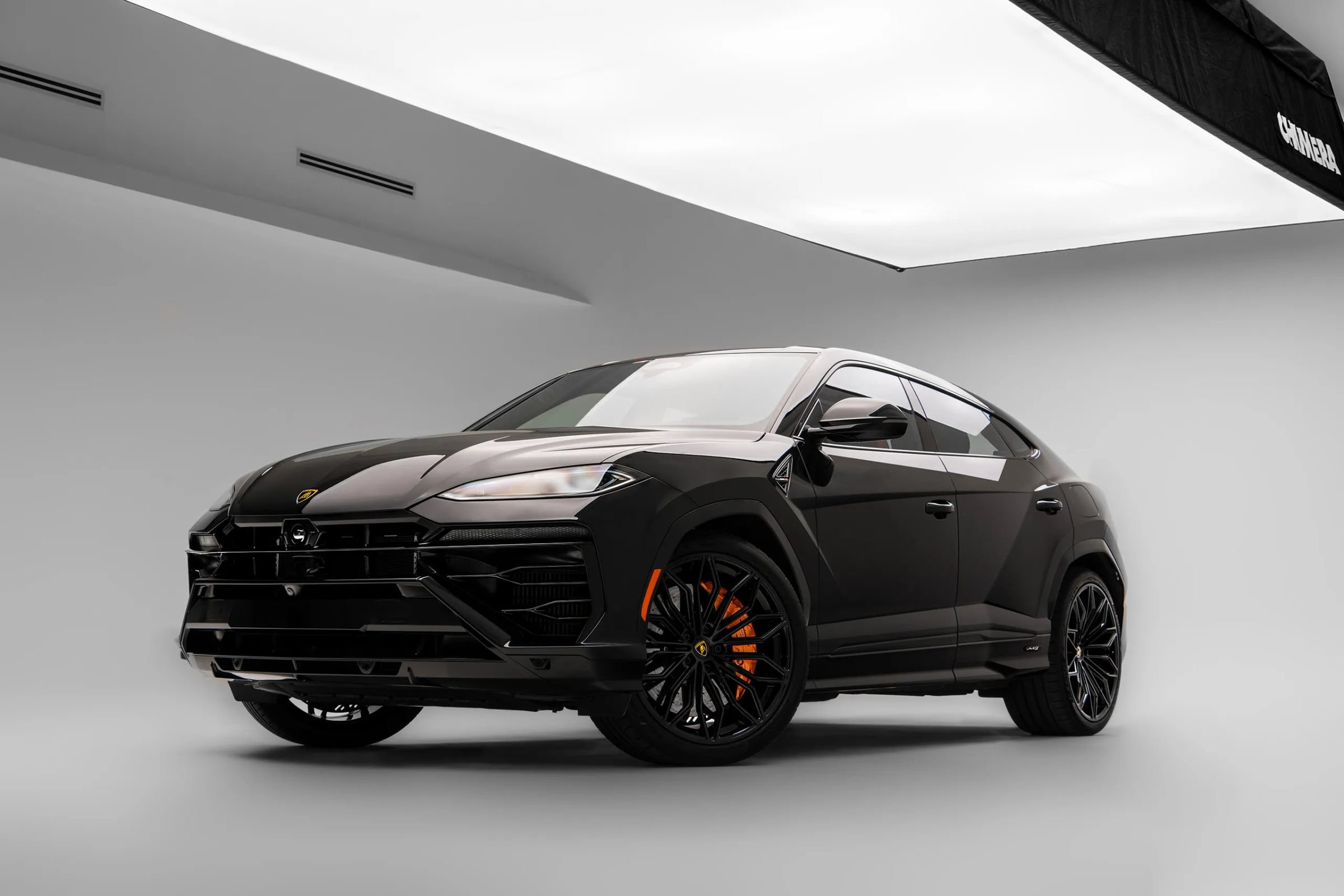 Used 2026 Lamborghini Urus SE AWD/4WD image 30