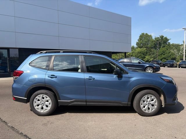 Certified 2023 Subaru Forester AWD/4WD image 2