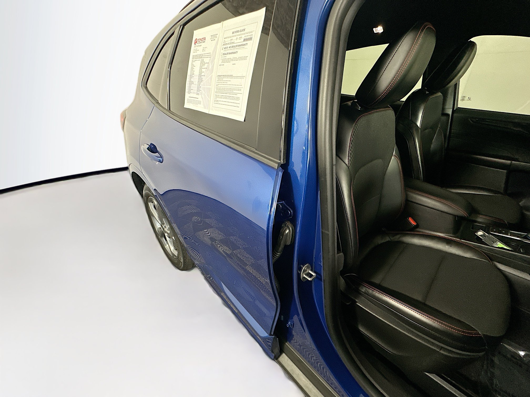 Used 2023 Ford Escape ST-Line w/ Tech Pack #1 FWD image 28