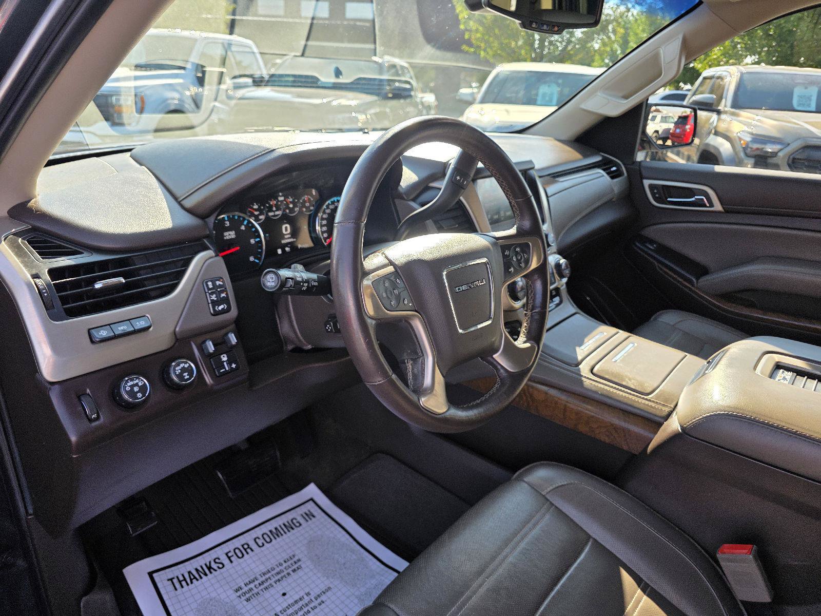 Used 2018 GMC Yukon XL Denali w/ Denali Ultimate Package AWD/4WD image 14