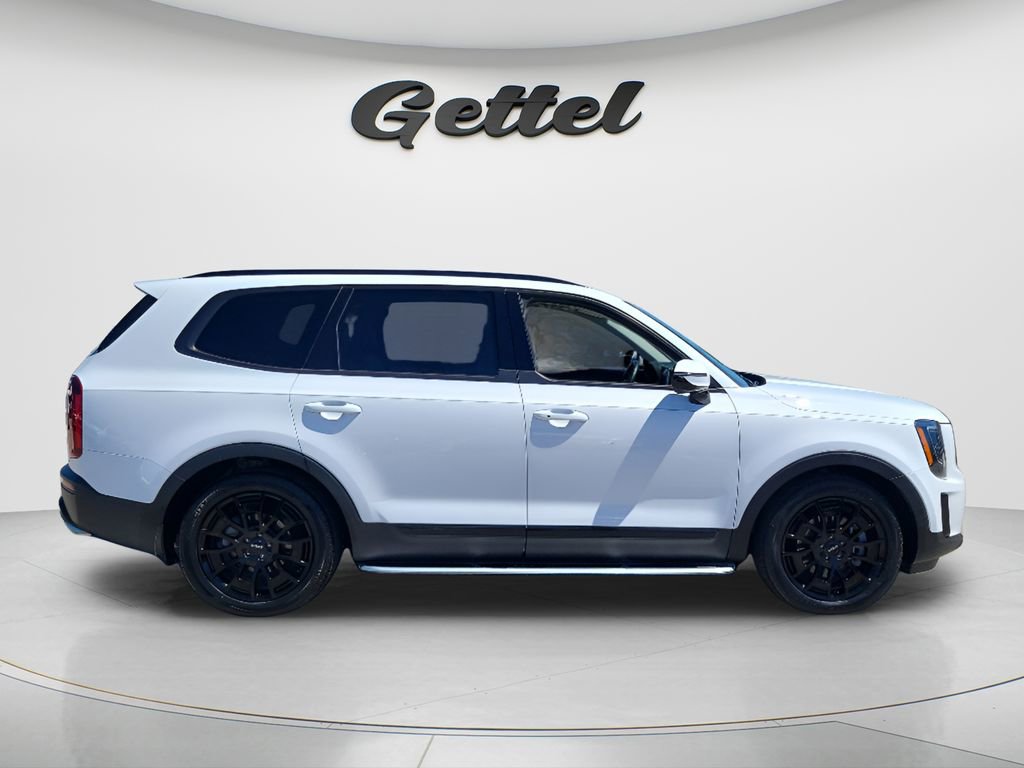 Used 2022 Kia Telluride SX w/ SX Prestige Package AWD/4WD image 3