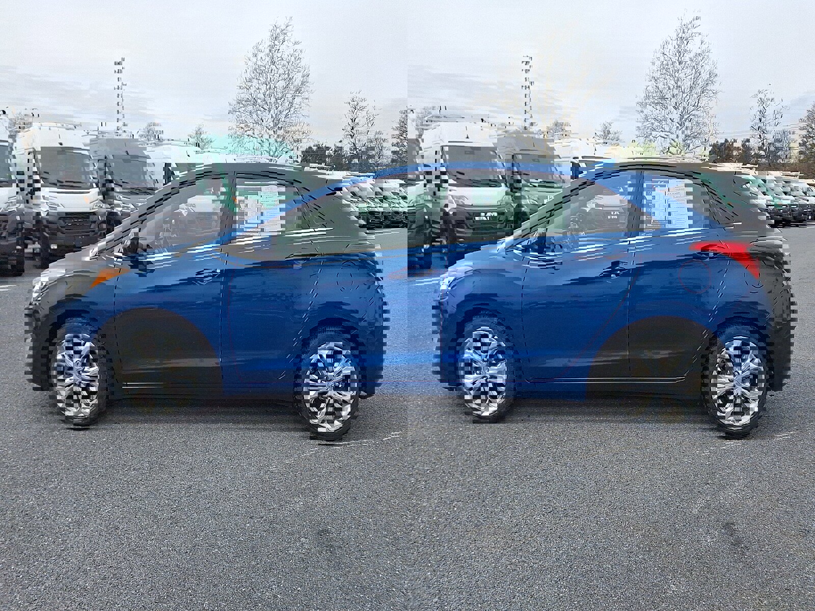 Used 2013 Hyundai Elantra GT w/ Touch & Go Pkg image 8