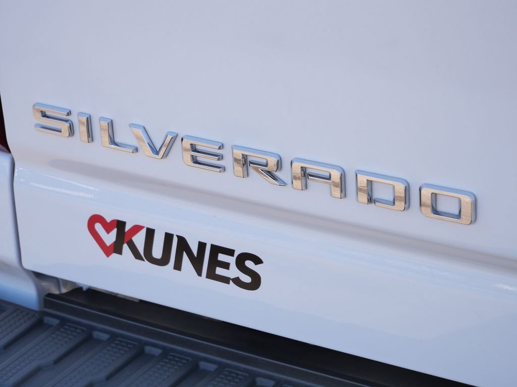 Used 2025 Chevrolet Silverado 2500 LT w/ Convenience Package image 20