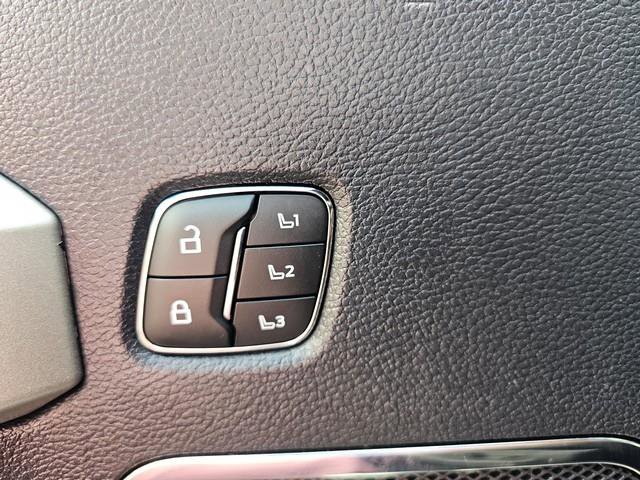 Used 2022 Ford F350 Lariat w/ Lariat Ultimate Package image 20