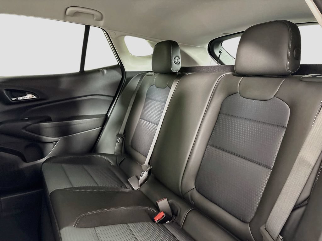 New 2026 Chevrolet Trax LT w/ Driver Confidence Package FWD image 23