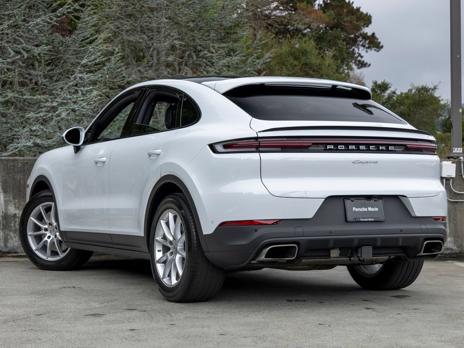 Certified 2026 Porsche Cayenne Coupe AWD/4WD image 3