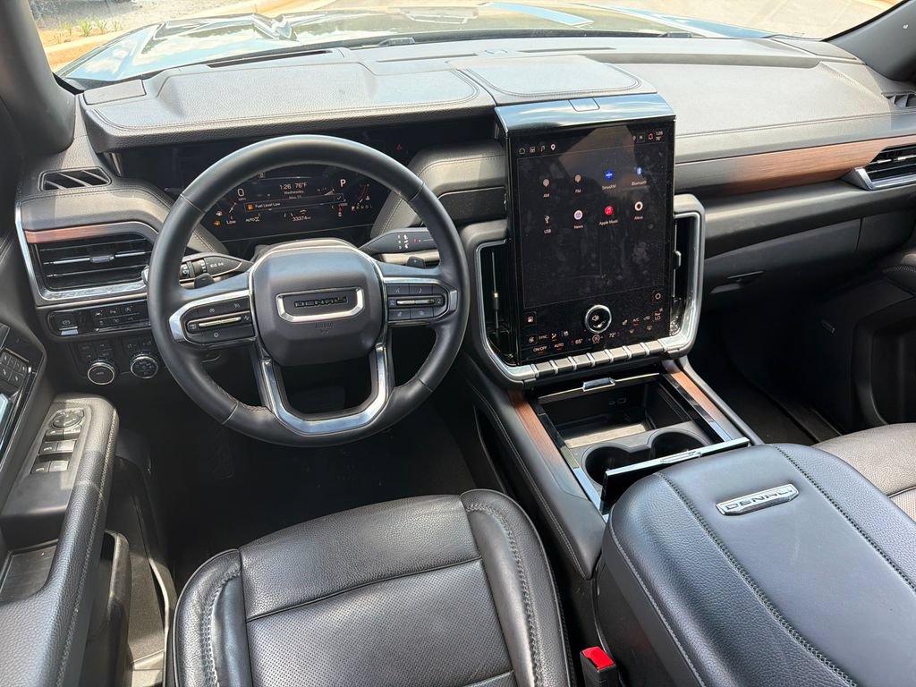 Used 2025 GMC Yukon Denali AWD/4WD image 22