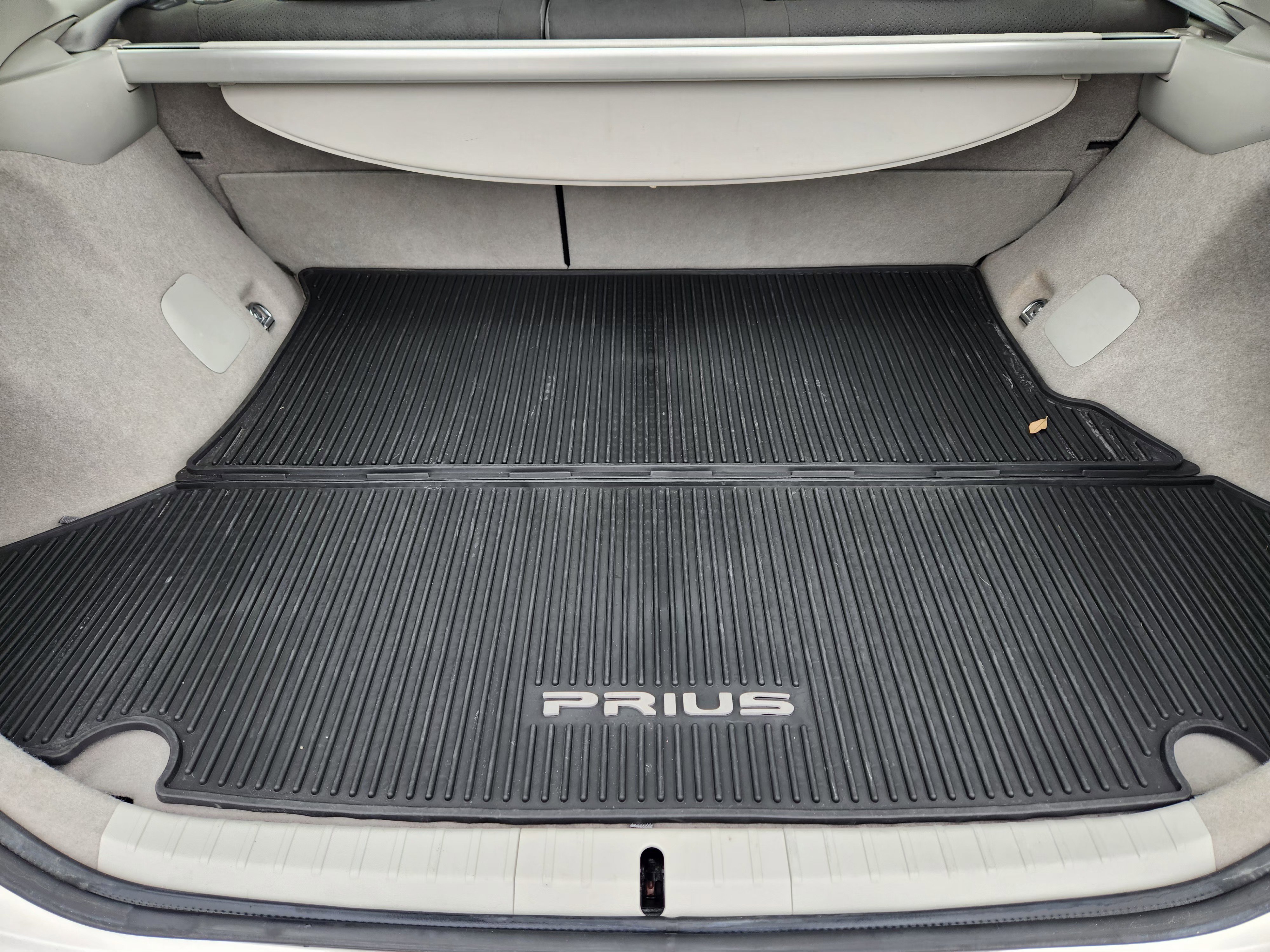 Used 2015 Toyota Prius Two FWD image 33