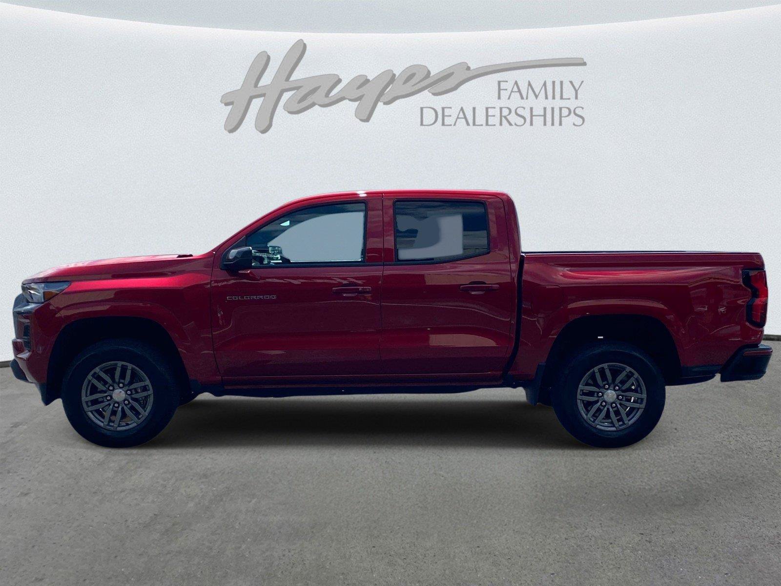 Used 2025 Chevrolet Colorado LT w/ Advanced Trailering Package RWD image 8
