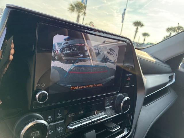 Used 2024 Toyota Highlander LE image 34