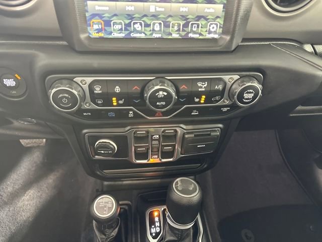 Used 2023 Jeep Wrangler Unlimited w/ Cold Weather Group image 23